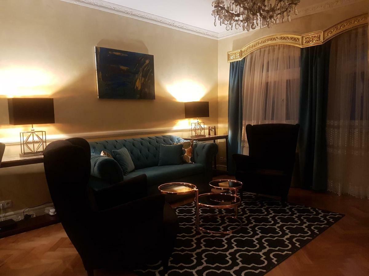 Goldstar Luxury Old Town Appartamento